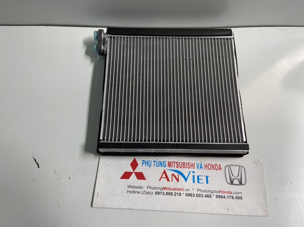 Giàn lạnh trong táp lô xe Honda ACCORD